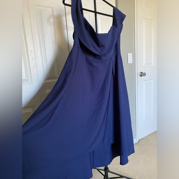 Chi Chi London Yazmina Asymmetric Hem Bardot Dress - Picture 5 of 13